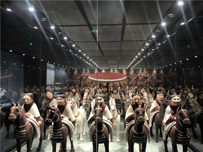 章丘博物館展出的陶俑.jpg